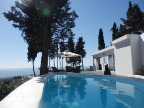 Appealing villa on the Costa del Sol with private pool, Mezquitilla